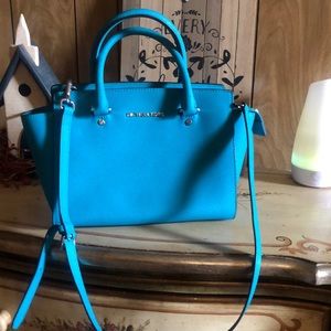 Michael kors small satchel